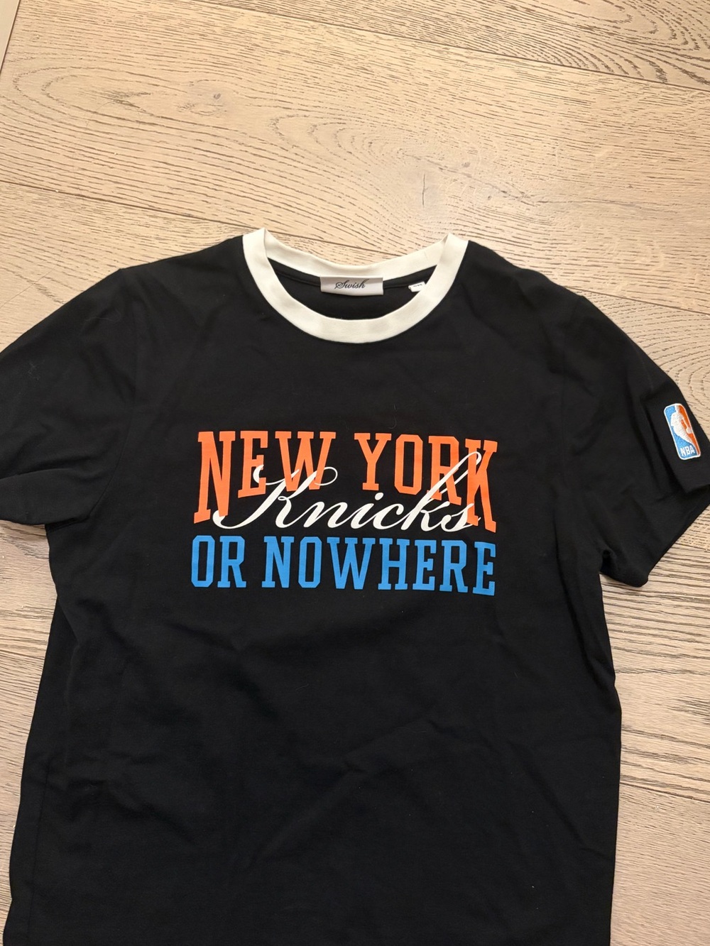 NYON Knicks Tee - Picture 3 of 4